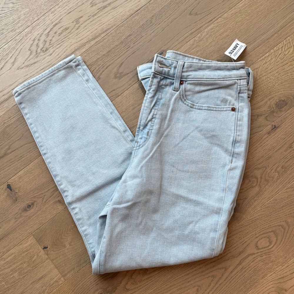Old Navy Higher High-Rise Straight Jeans - Picture 3 of 4